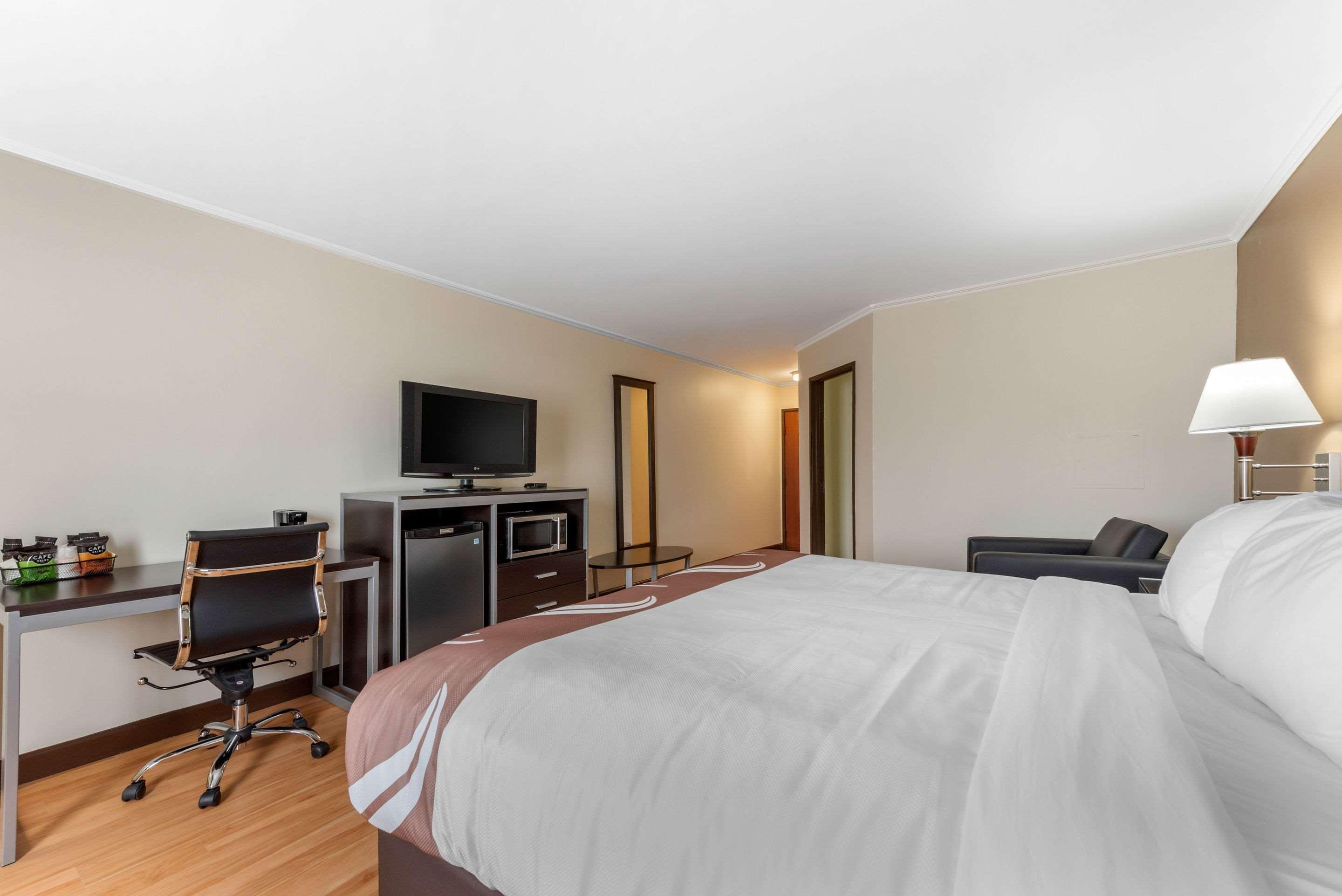 Quality Inn Fairborn Exterior foto