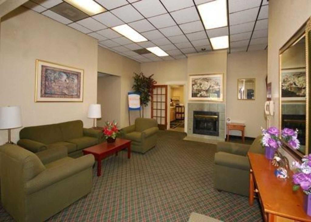 Quality Inn Fairborn Exterior foto