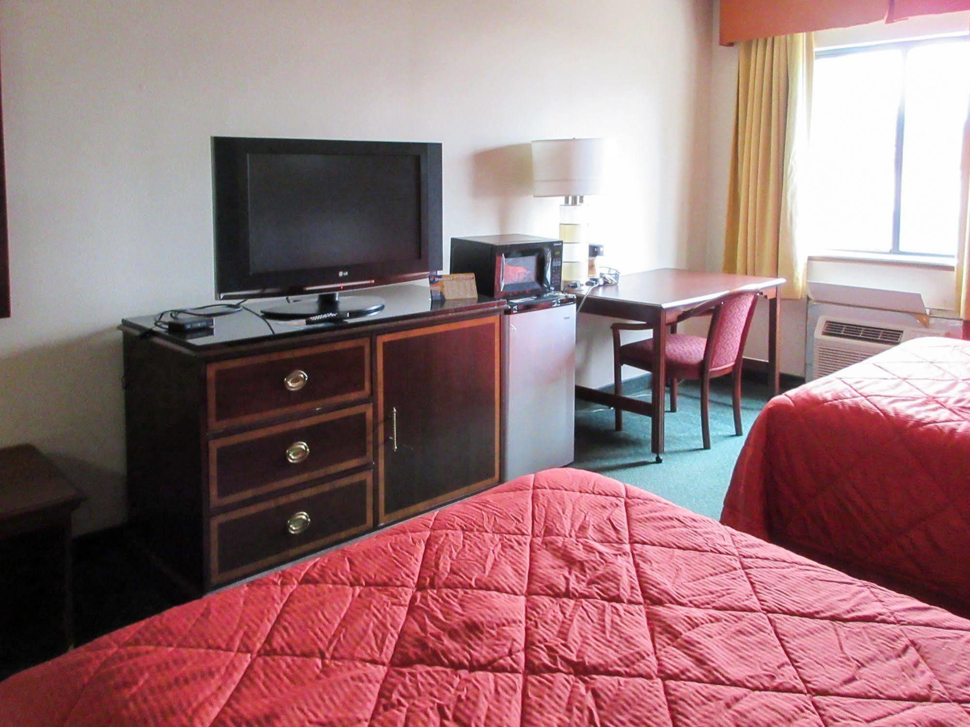Quality Inn Fairborn Exterior foto